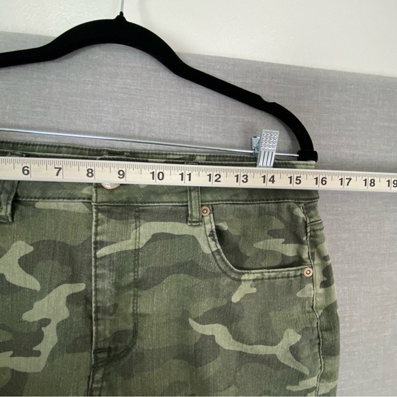 Maurices Skinny Jeans Green Camouflage Sz Large - Picture 6 of 9